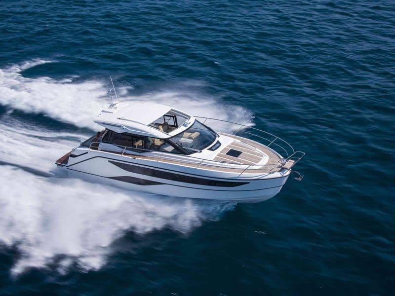 Bavaria SR36 pogled s boka — Zadar