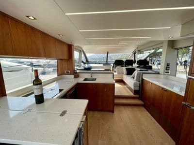 Sunseeker Manhattan 52
