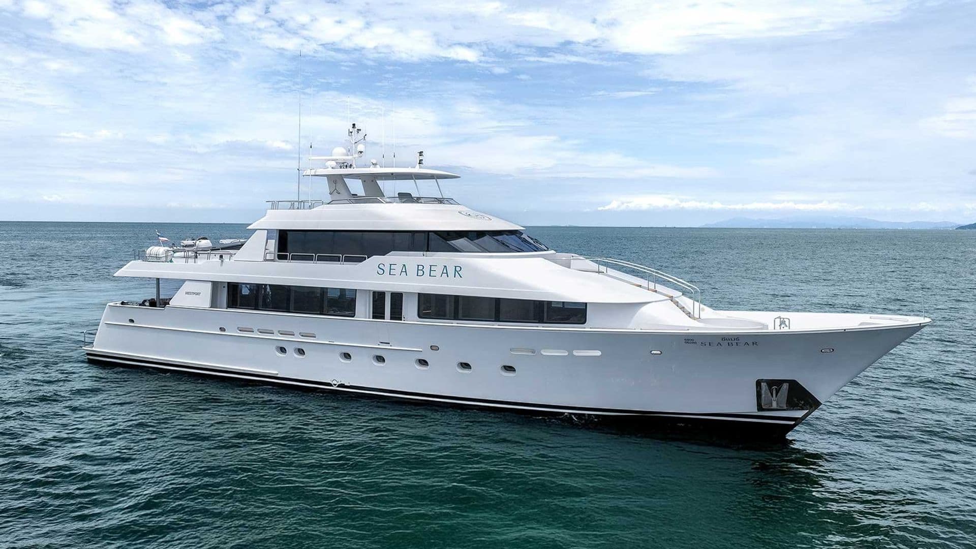130ft Sea Bear – charter Phuket