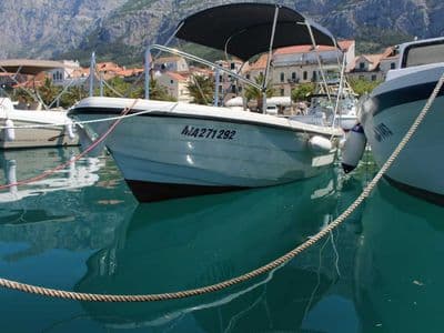 Adria 500 na moru