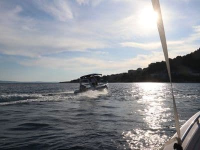 Maestral 555 kokpit
