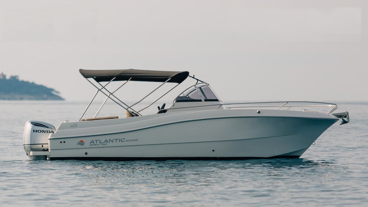 Atlantic 750 Open — iznajmljivanje motornog broda Dubrovnik