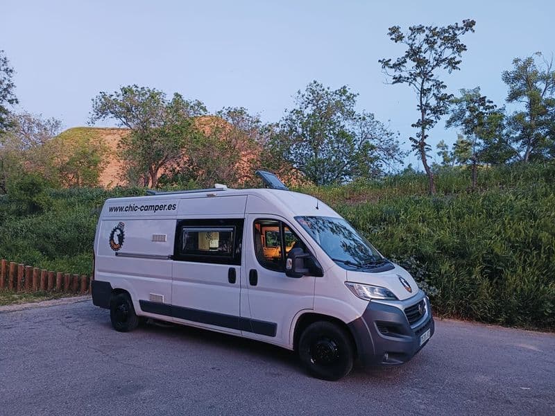 Chic Camper Fiat Ducato camper van, Sevilla