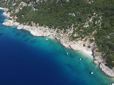 Cres