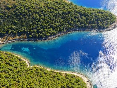 Pješčana plaža Stončica — otok Vis