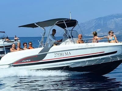 Detalj palube Beneteau Flyer 7.7 SPACEdeck