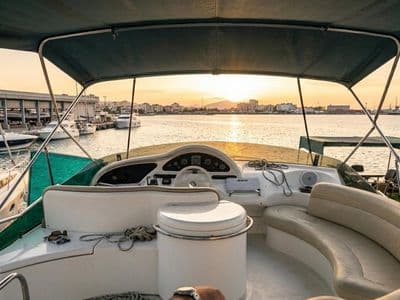 Azimut 46