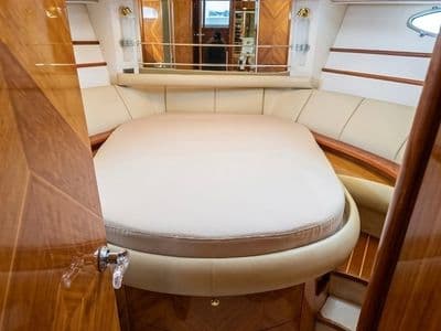 Azimut 46 deck, Azzuro Yacht Charter, Durrës