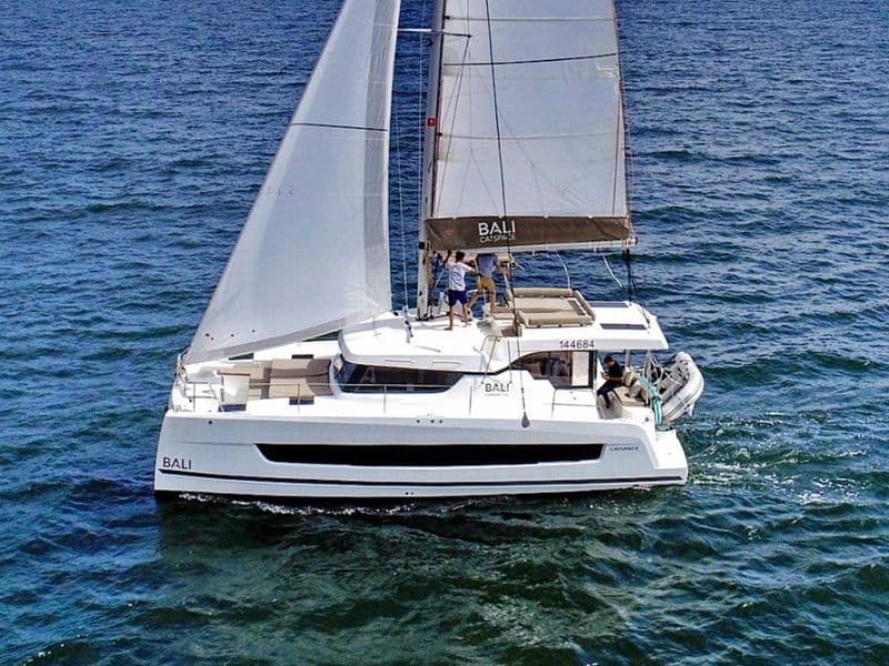 40ft Bali Catamaran – charter Phuket