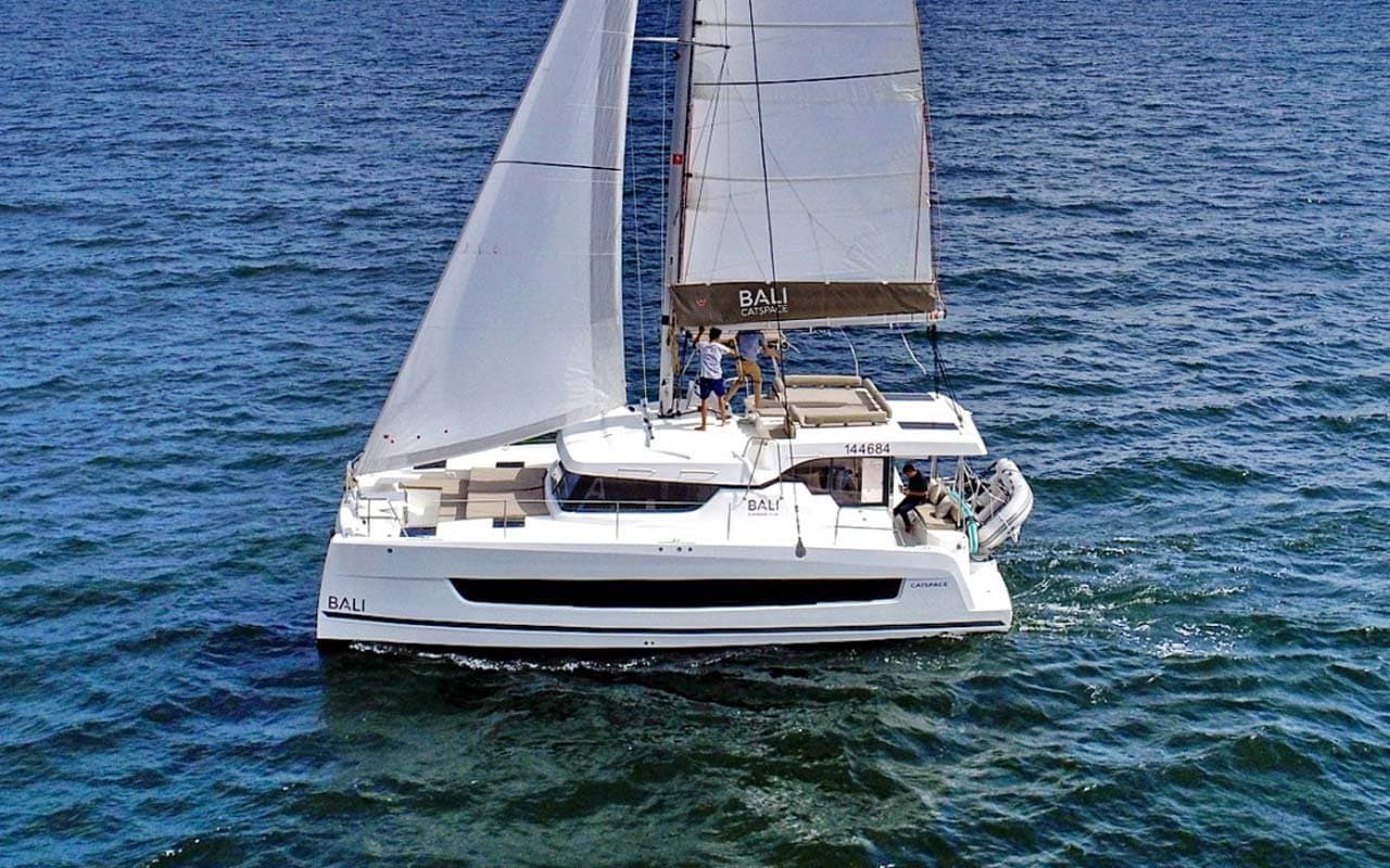 40ft Bali Catamaran – charter Phuket