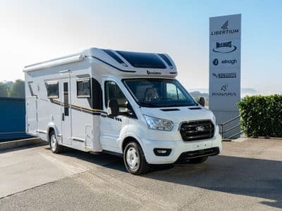 Benimar Tessoro 444 motorhome exterior side view