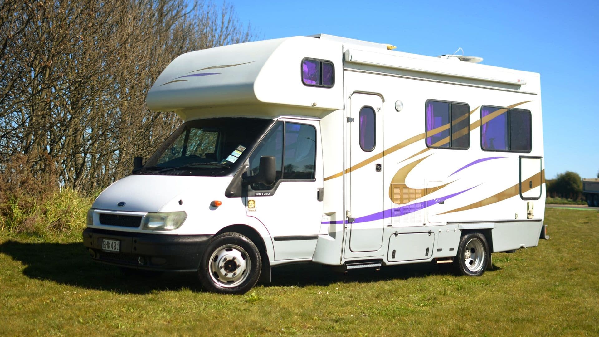 Ford Transit 4-berth motorhome White Arrow, front three-quarter view