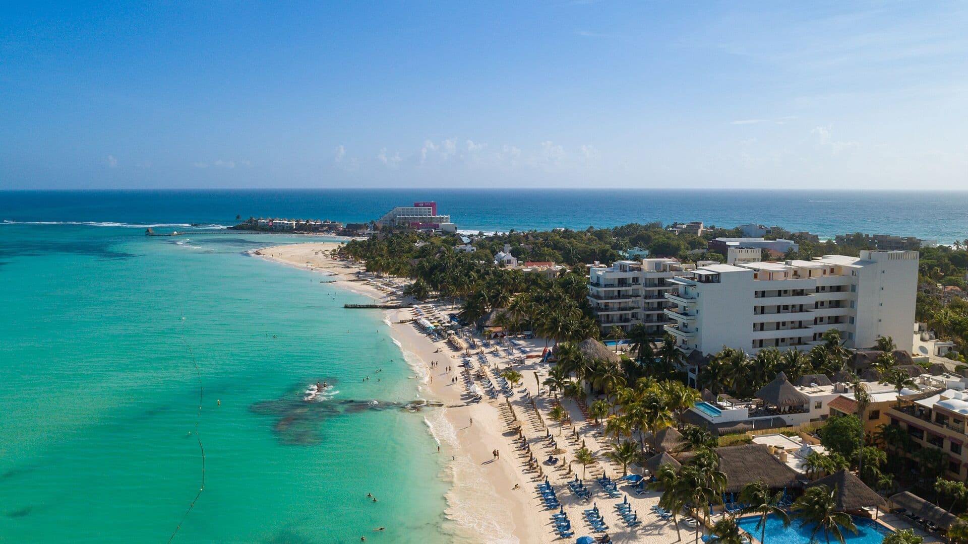 Plaža Playa Norte na otoku Isla Mujeres kod Cancúna, snimljeno iz zraka