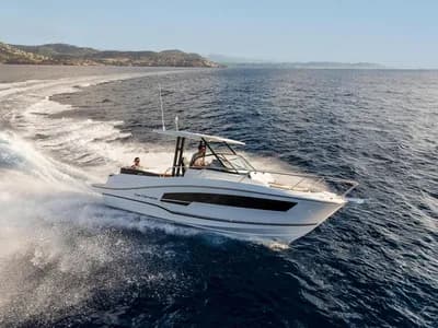 Cap Camarat 9.0 2 Series Makarska