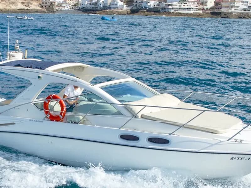 Champagne, Sealine SC29 motor yacht, Tenerife