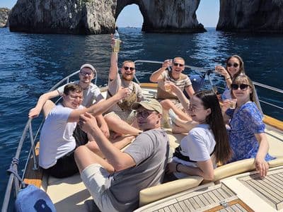 Capri Boat Rent Ciro Aliperta - gozzo tour