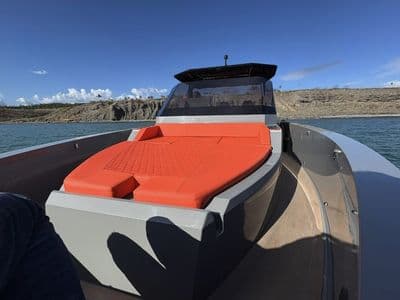 De Antonio D32 Chic &amp; Tonic charter Pasito Blanco Gran Canaria