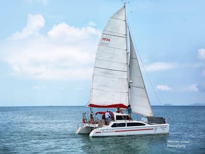 Dreamcatcher catamaran under sail