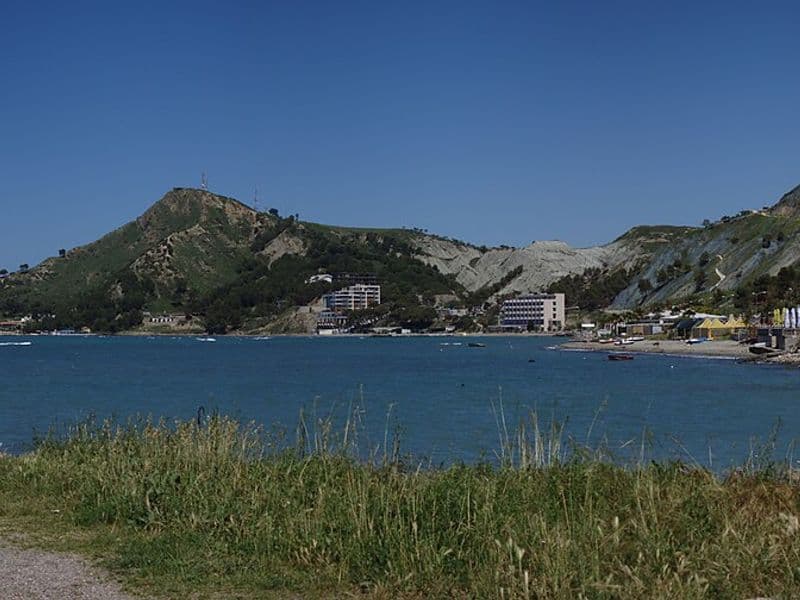 Obala zaljeva Durrës u Albaniji, pogled na plažu Currila