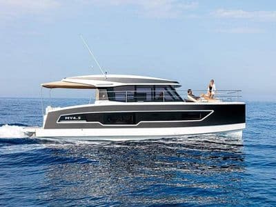 40ft Fountaine Pajot – charter Phuket