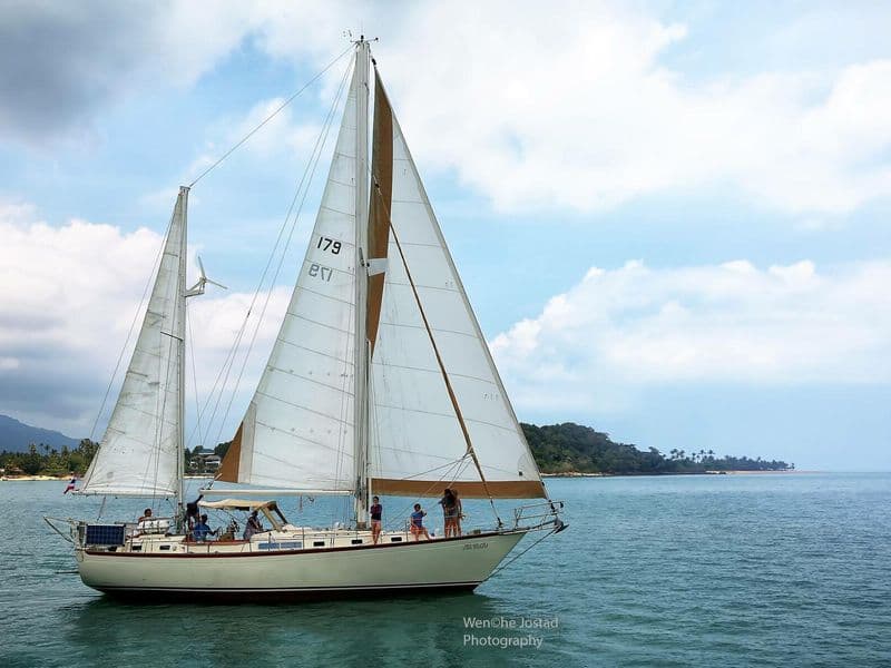 Classic ketch Geronimo under full sail off Koh Samui