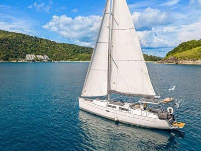 43ft Hanse sail boat – charter Phuket