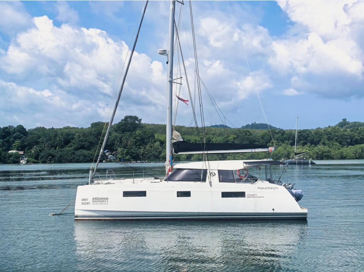 Nautitech 40 Open catamaran Andaman Discovery 2, charter Phuket
