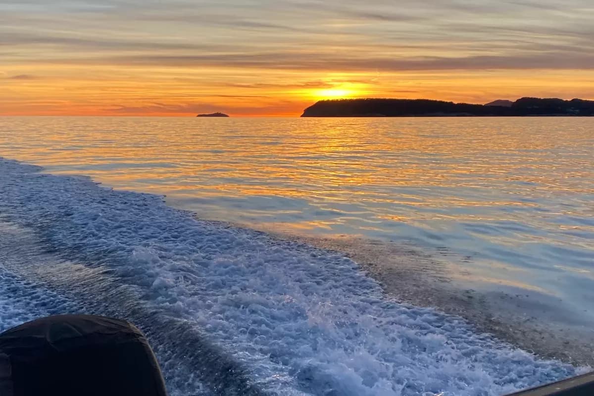 Zalazak sunca nad dubrovačkim zidinama