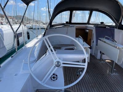 Oceanis 41.1 Amandine III - Beneteau Oceanis 41.1 for rent in Sibenik