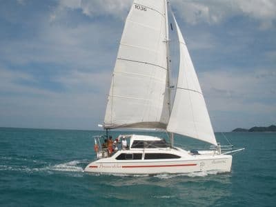 Dreamcatcher catamaran sailing on a day charter