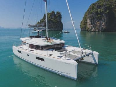 52ft Lagoon Catamaran (2018) – charter Phuket