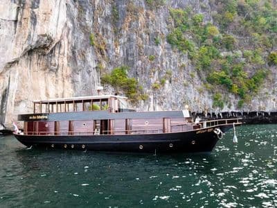 90ft Maha Bhetra – charter Phuket