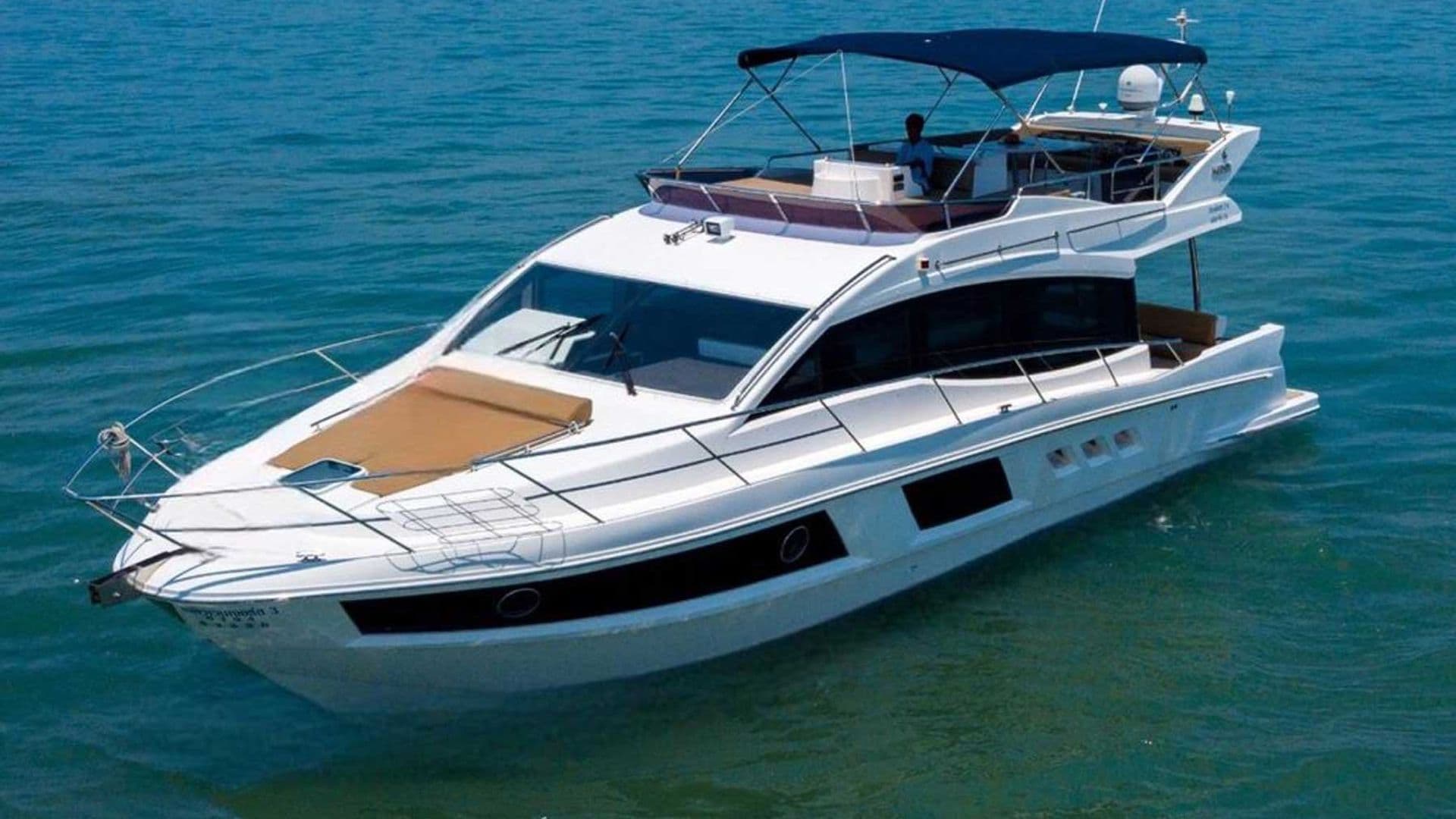 Majesty 48ft – charter Phuket