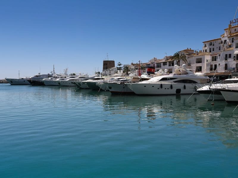 Jahte u marini Puerto Banús kod Marbelle
