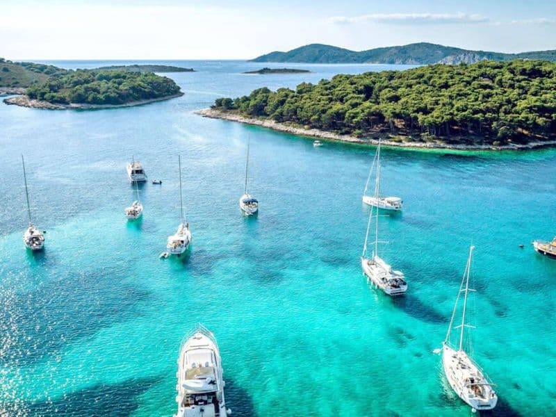 Pakleni otoci iz zraka — privatni charter Hvar