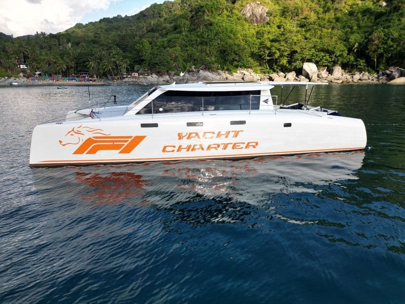 37ft Power Catamaran – charter Phuket