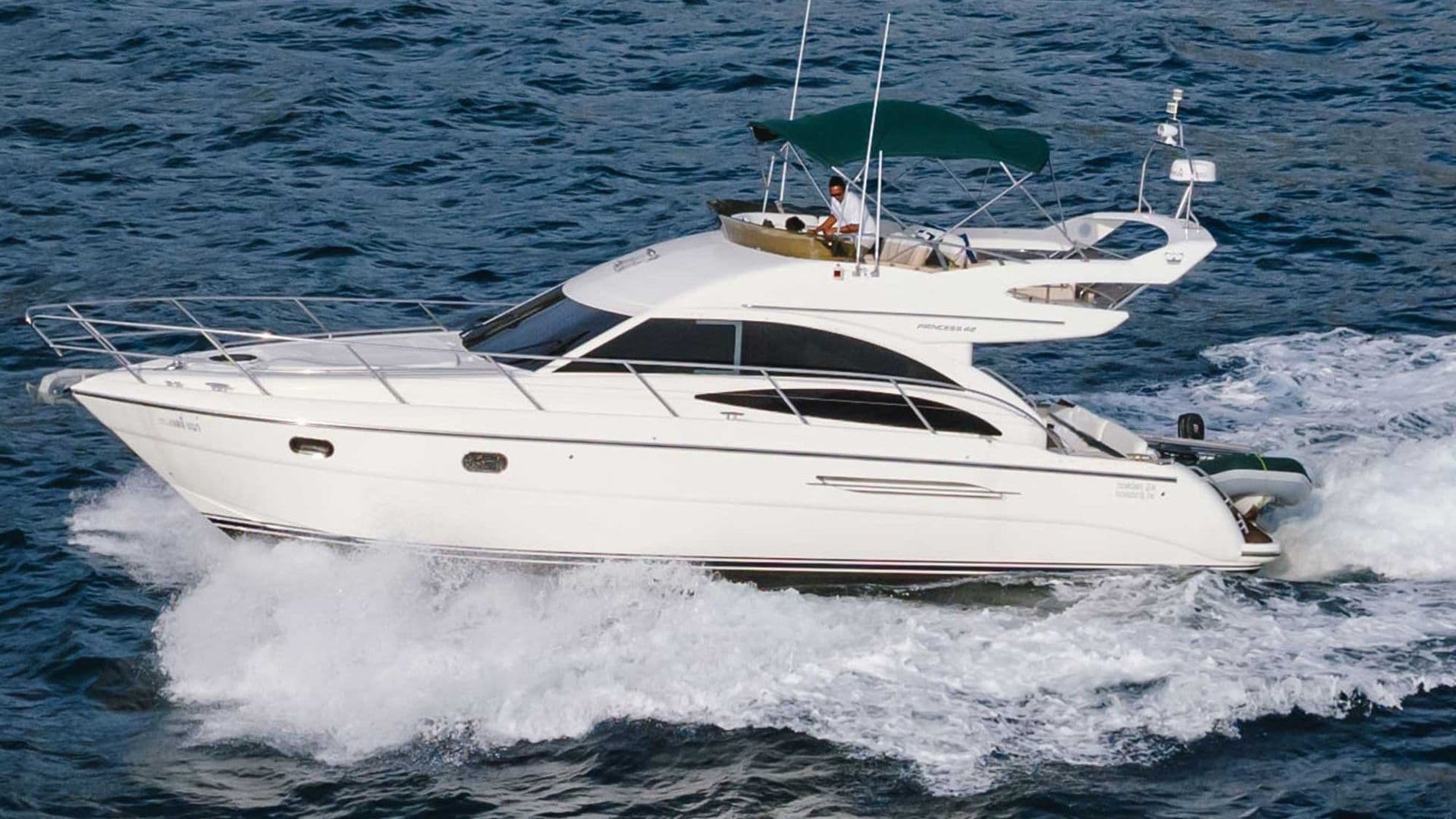 42ft Princess – charter Phuket