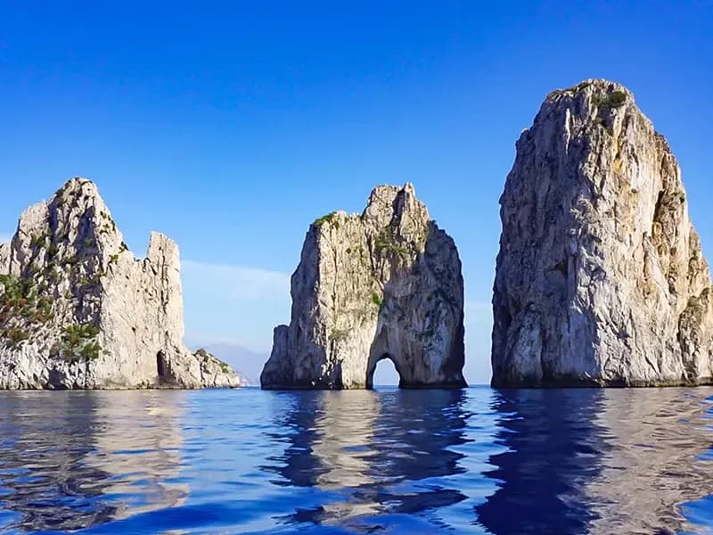 Faraglioni, izlet brodom na Capri iz Napulja