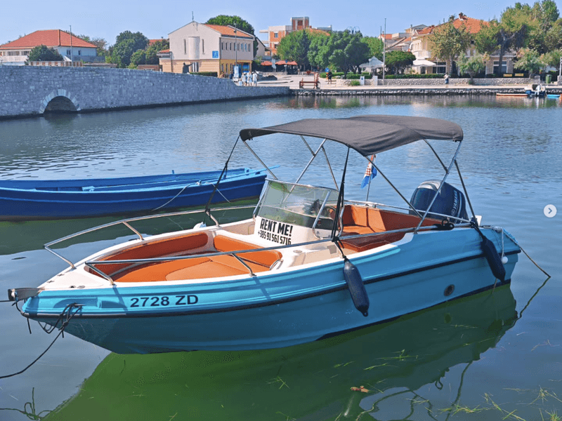 Ranieri Sundeck 6.5m u marini Nin