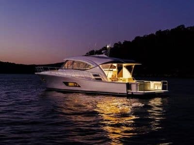Riviera 58ft – charter Phuket