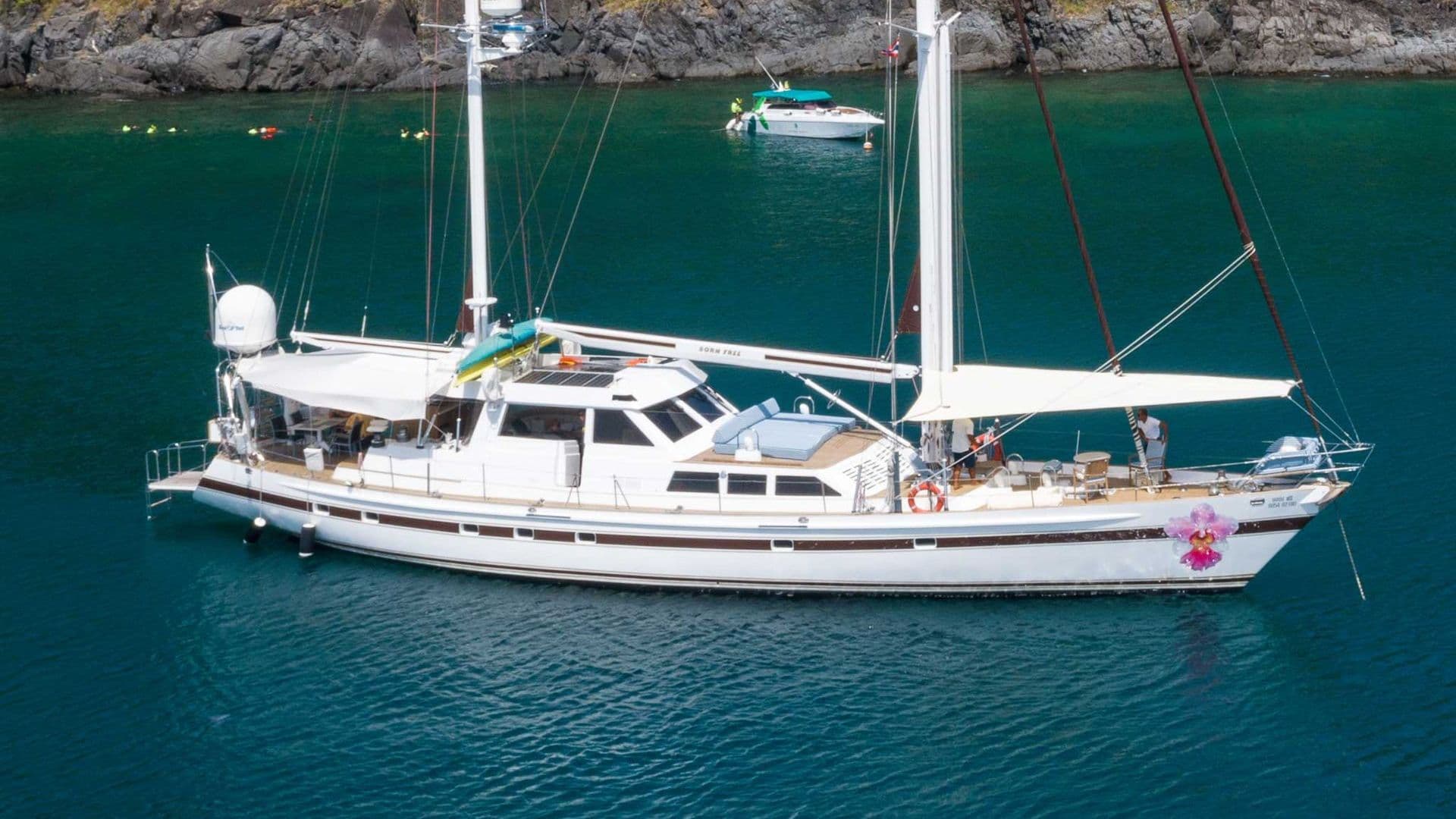 86ft Classic Sailing Yacht – charter Phuket