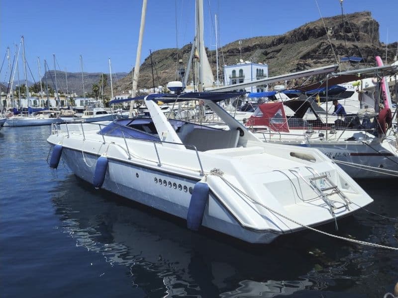 Sunseeker 45 motor yacht charter Puerto de Mogán