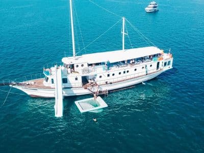 130ft Taipan – charter Phuket