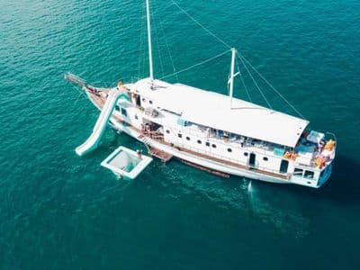 130ft Taipan – charter Phuket