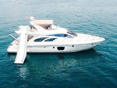 Azimut 55 – private yacht charter Phuket