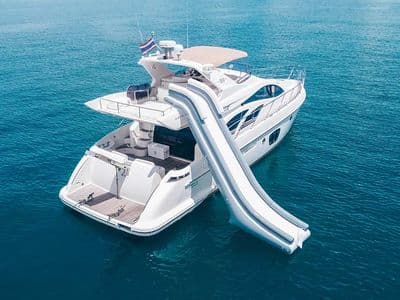 Azimut 55 – private yacht charter Phuket