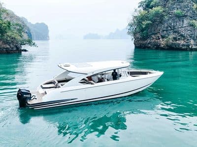 Ocean Pearl 42 – private yacht charter Phuket