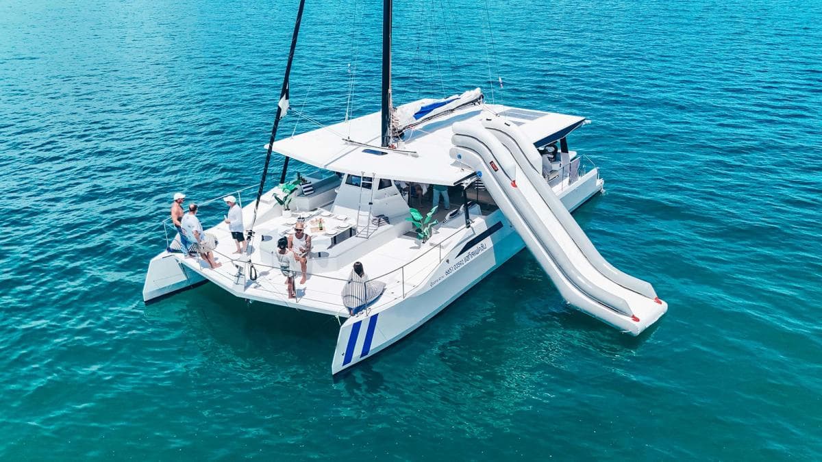 Satisfaction 55 Catamaran – private yacht charter Phuket