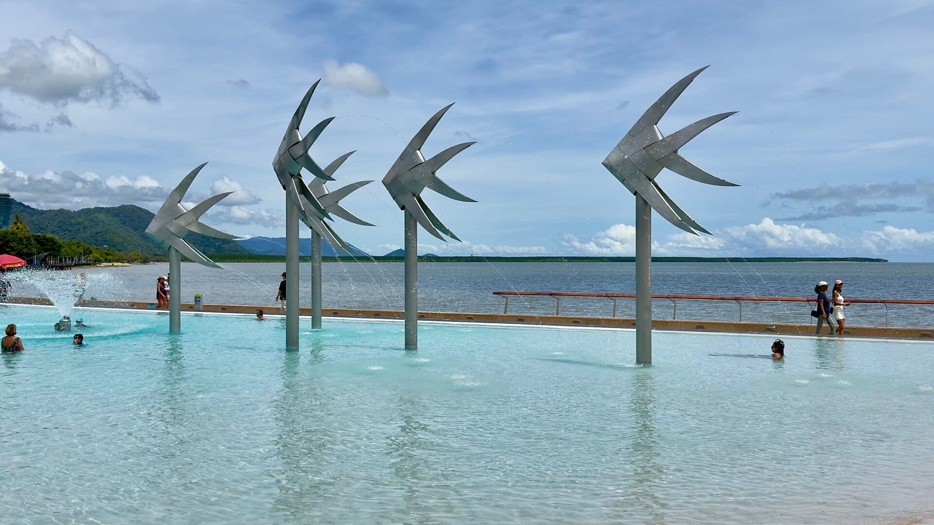 Bazen Esplanade Lagoon na obali u Cairnsu