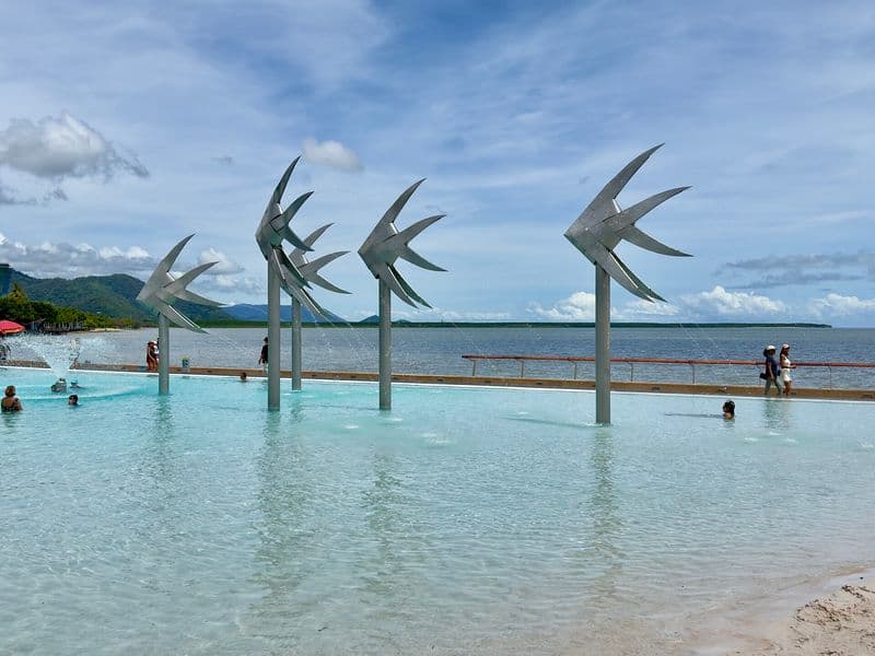 Bazen Esplanade Lagoon na obali u Cairnsu